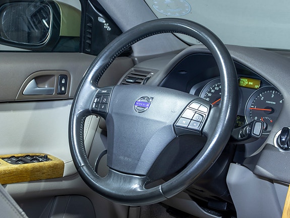 Volvo S40 15 of 30