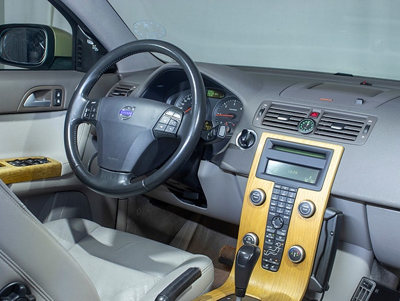 Volvo S40 17 of 30