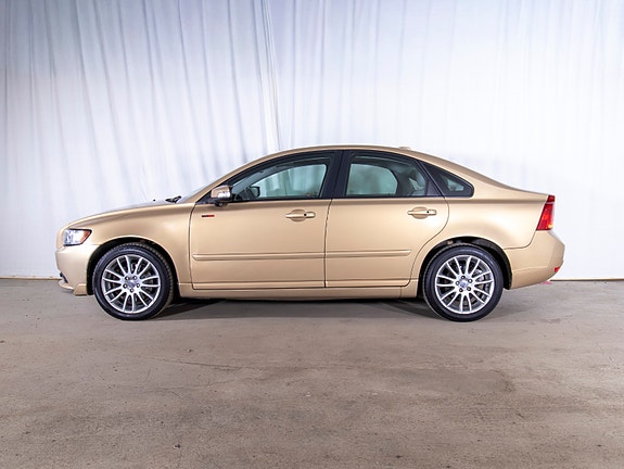 Volvo S40 5 of 5