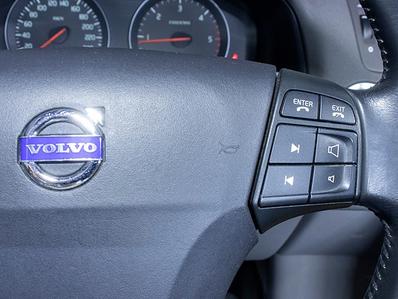 Volvo S40 25 of 30