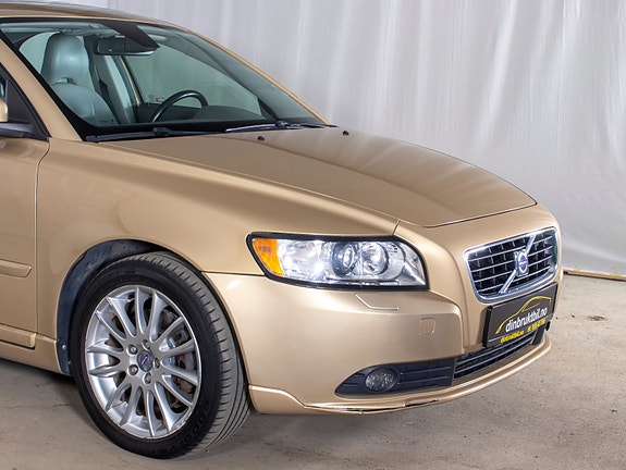 Volvo S40 4 of 5