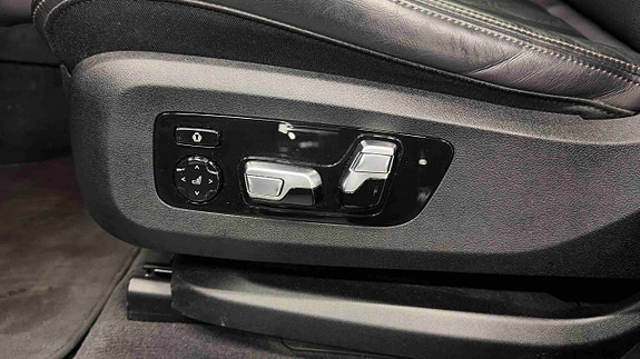 BMW X7 23 of 30