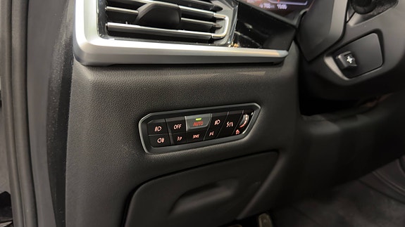 BMW X7 26 of 30