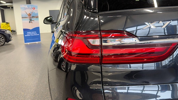 BMW X7 14 of 30