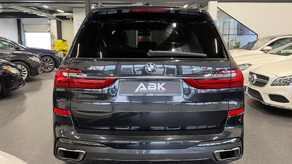 BMW X7 13 of 30
