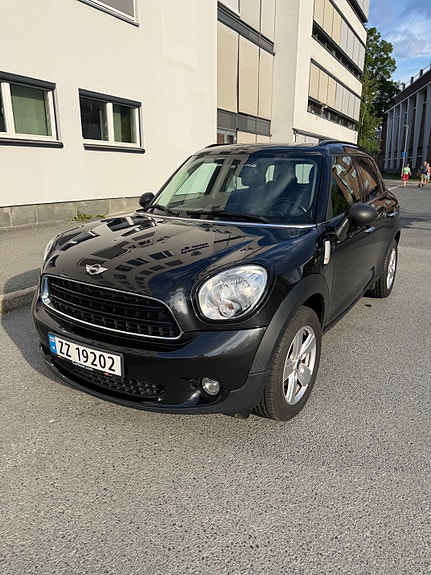 MINI Countryman Cooper D 3 of 5