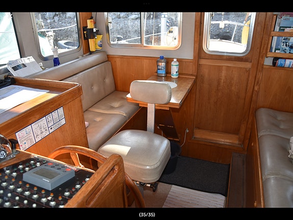 Fisher 37 motorseiler 25 of 28