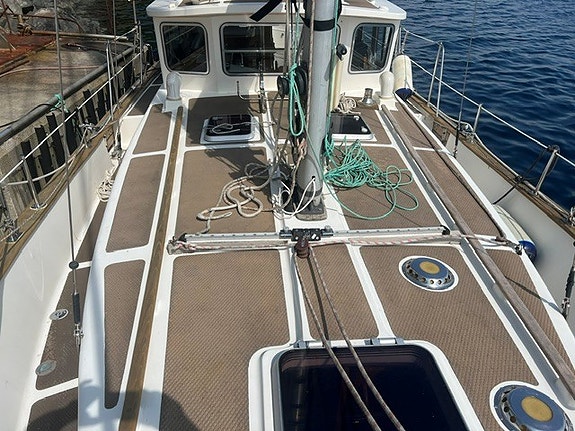 Fisher 37 motorseiler 7 of 28