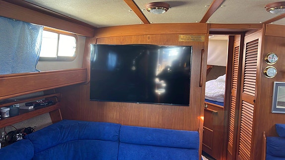 Fisher 37 motorseiler 18 of 28