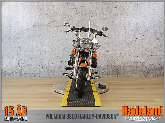 Harley-Davidson FLSTC / Heritage Classic 103/ABS 3 of 5