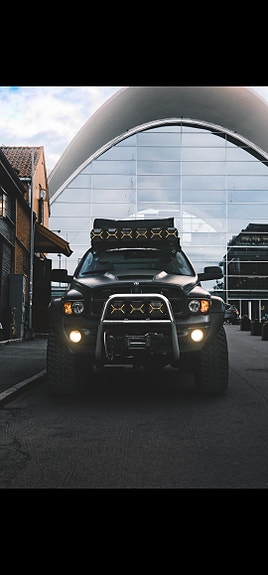 Dodge RAM 2500 2 of 30