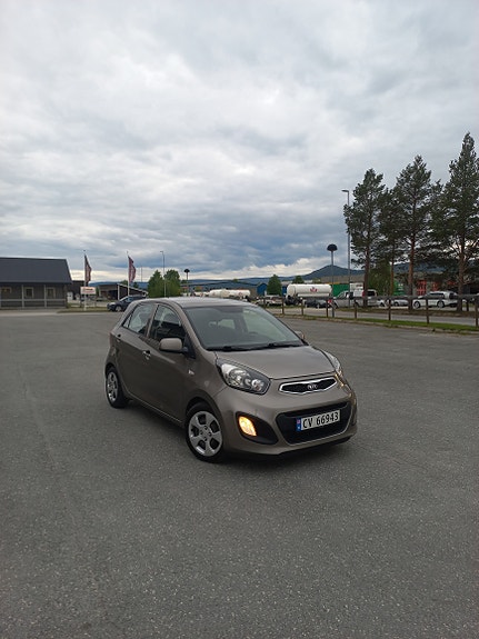 Kia Picanto 3 of 5