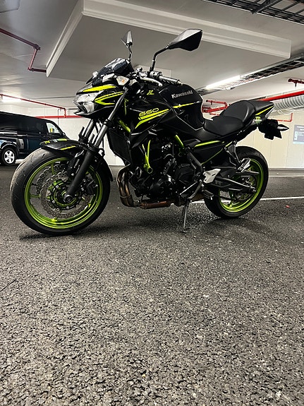 Kawasaki Z 650 4 of 5