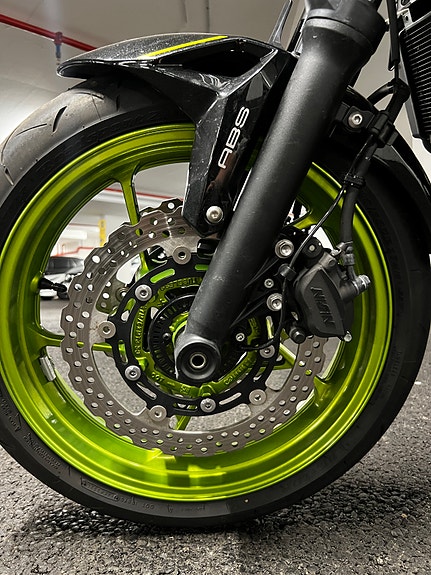 Kawasaki Z 650 5 of 5