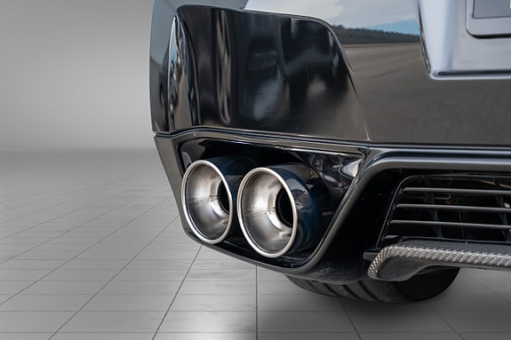 Nissan GT-R 11 of 30