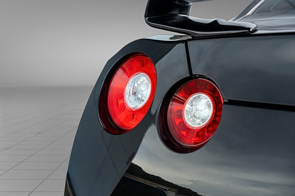 Nissan GT-R 10 of 30