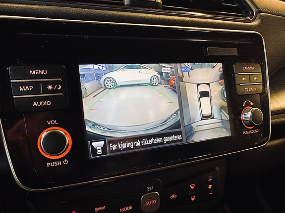 Nissan Leaf 29 of 30