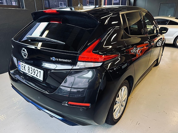 Nissan Leaf 11 of 30