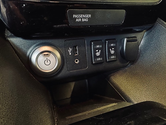 Nissan Leaf 24 of 30