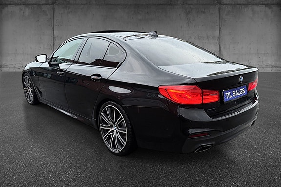 BMW 520d 4 of 5