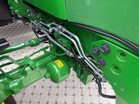 John Deere 6R215 12 of 29
