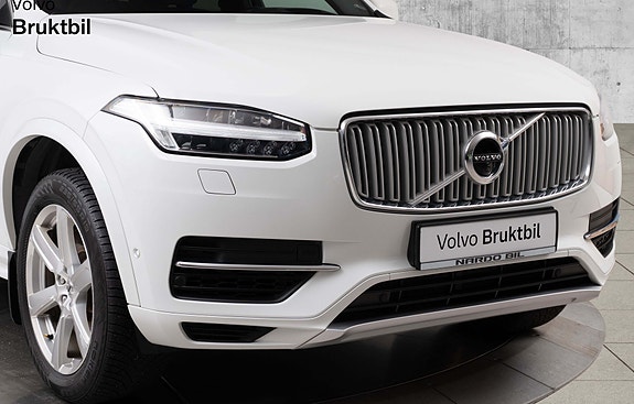 Volvo XC90 5 of 25