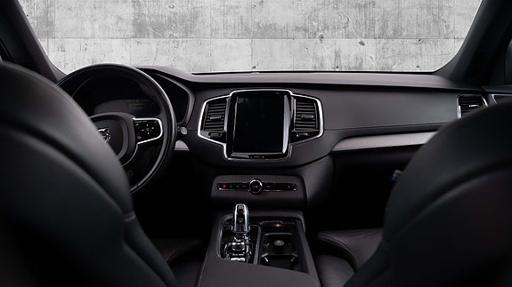 Volvo XC90 15 of 25