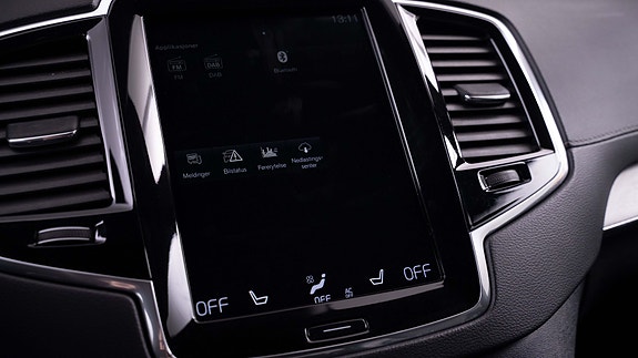 Volvo XC90 17 of 25