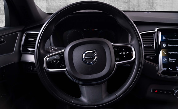 Volvo XC90 12 of 25