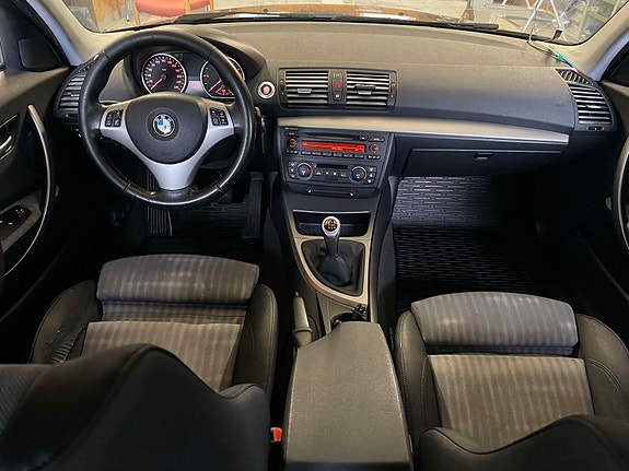 BMW 118d 7 of 23
