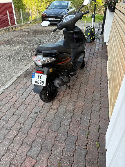 Derbi Boulevard 50 3 of 3