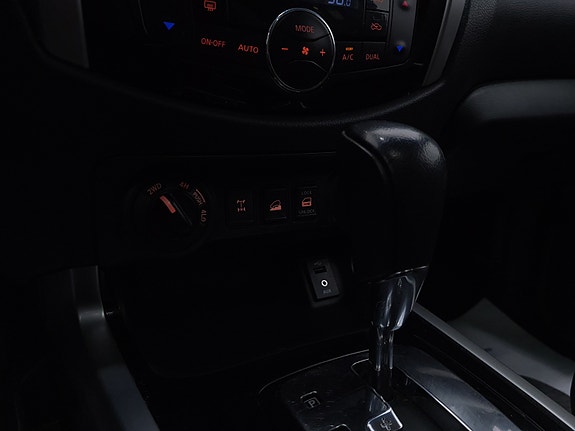 Nissan Navara 28 of 30