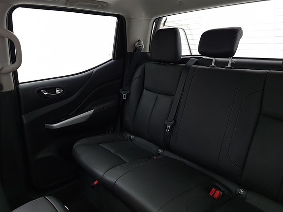 Nissan Navara 9 of 30