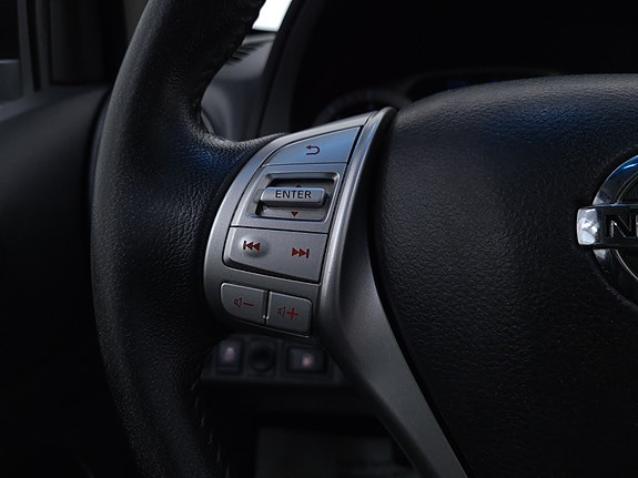 Nissan Navara 25 of 30