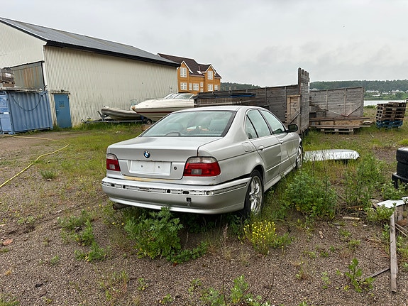 BMW 525d 5 of 30