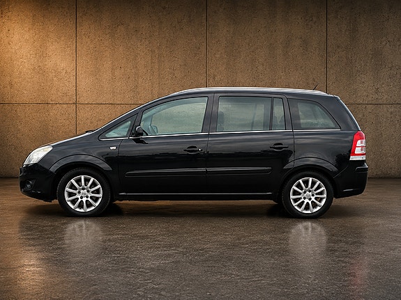 Opel Zafira 2 of 5