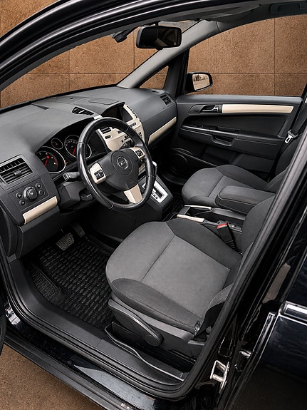 Opel Zafira 5 of 5