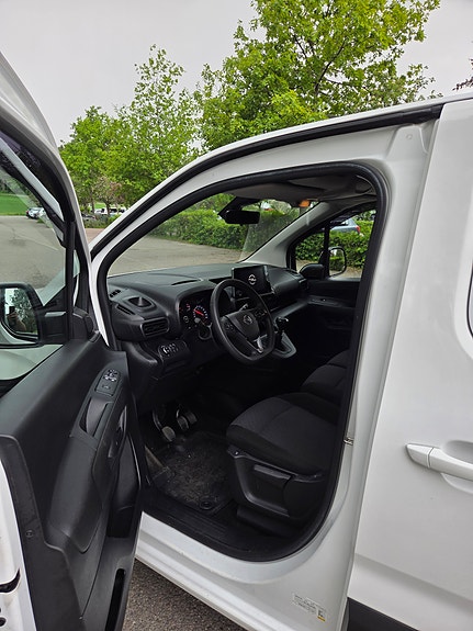 Opel Combo 12 of 25