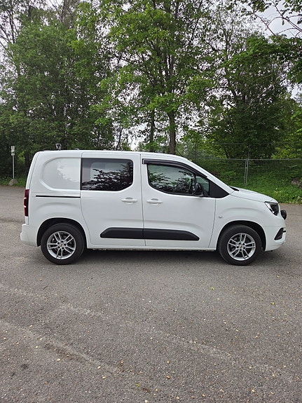 Opel Combo 7 of 25