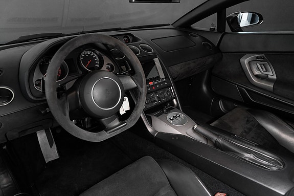 Lamborghini Gallardo 6 of 16