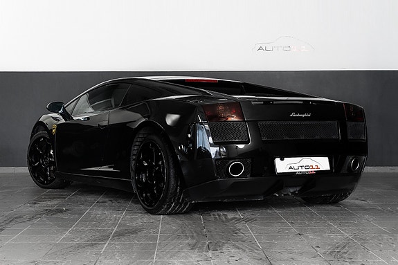 Lamborghini Gallardo 4 of 5