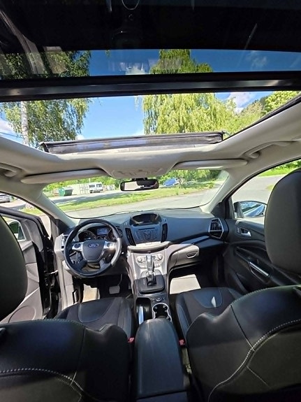 Ford Kuga 13 of 15