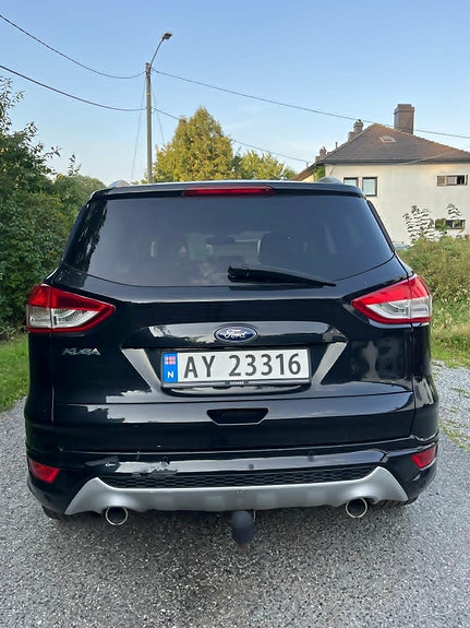 Ford Kuga 9 of 15
