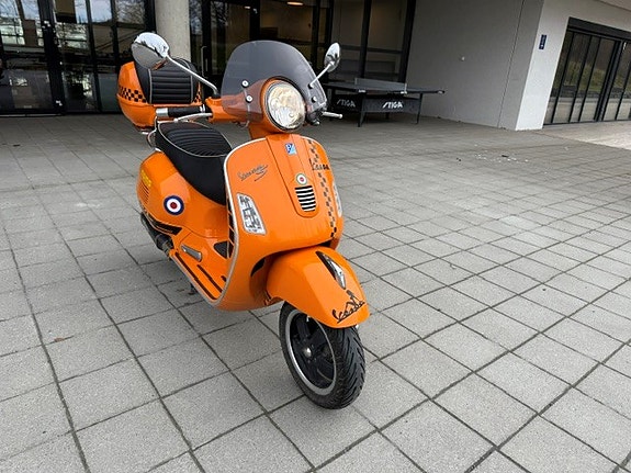 Vespa GTS 300 3 of 3
