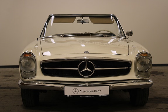 Mercedes-Benz 230 SL 2 of 30
