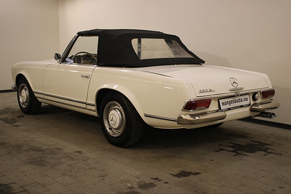 Mercedes-Benz 230 SL 5 of 30