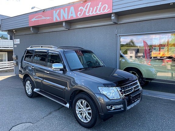 Mitsubishi Pajero 5 of 5