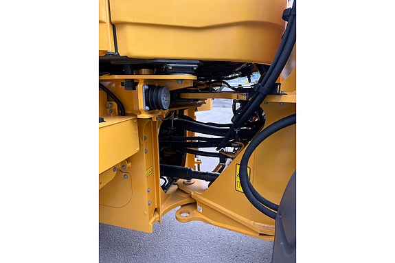 Volvo L70 H2 **Forks & Bucket** 29 of 30