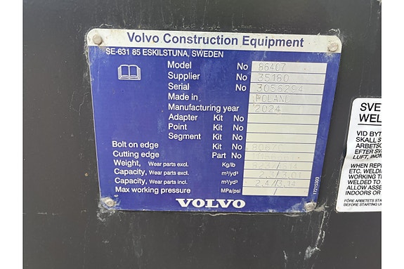 Volvo L70 H2 **Forks & Bucket** 27 of 30
