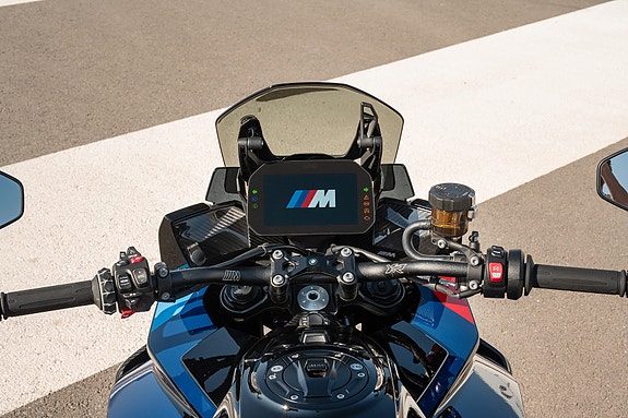 BMW M 1000 XR - Kampanje! 15.000,- i utstyr inkl. 4 of 9